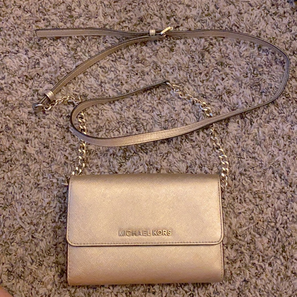 Michael kors crossbody